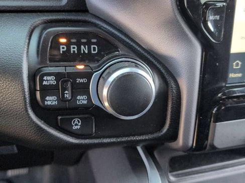 Used 2022 RAM 1500 Big Horn AWD/4WD image 12