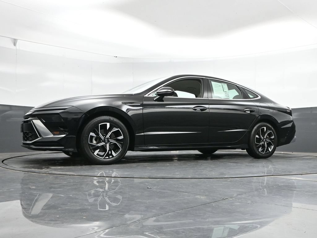 Used 2025 Hyundai Sonata SEL FWD image 44