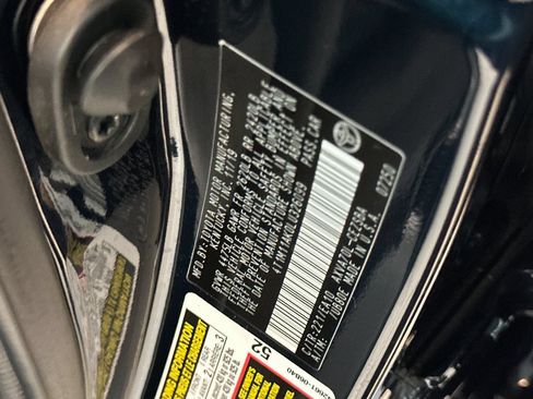 Certified 2020 Toyota Camry SE w/ Convenience Package FWD image 28