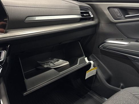 New 2026 Chevrolet Traverse LT w/ Midnight/Sport Edition image 18