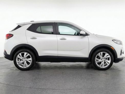 Used 2025 Buick Encore GX Preferred image 11