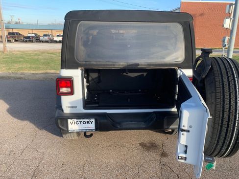 Used 2024 Jeep Wrangler Sport image 25