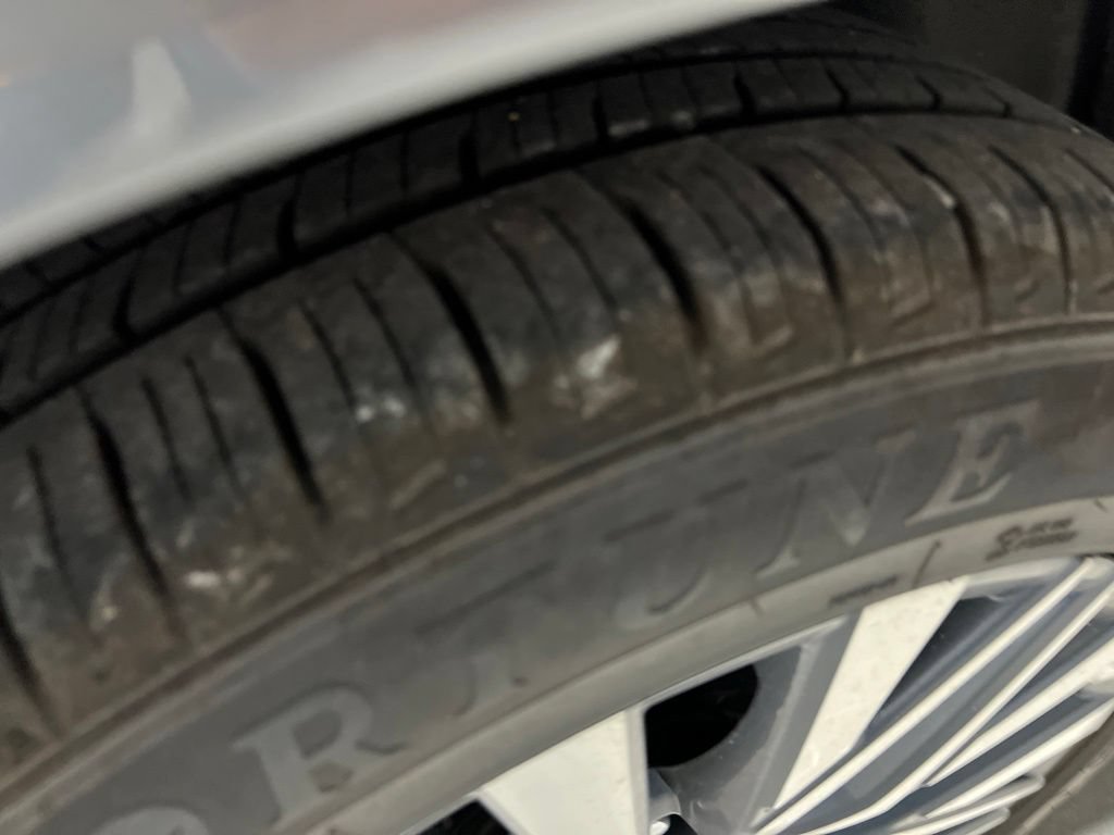 Used 2025 Nissan Altima 2.5 SV FWD image 39