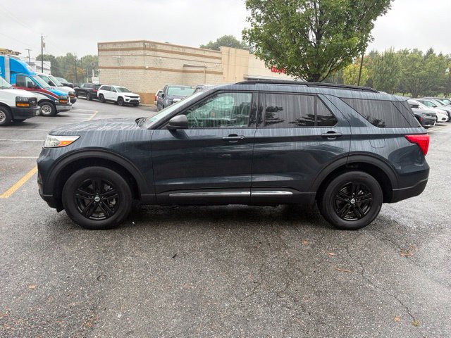 Used 2023 Ford Explorer XLT w/ Equipment Group 202A AWD/4WD image 4