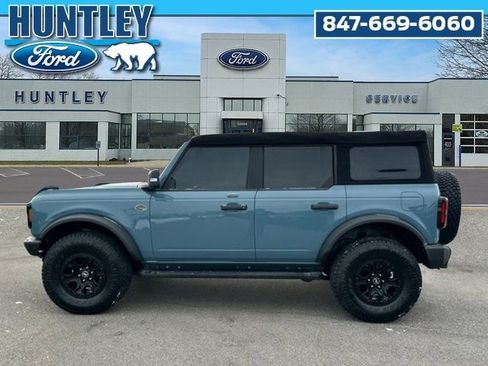 Used 2023 Ford Bronco Wildtrak image 7