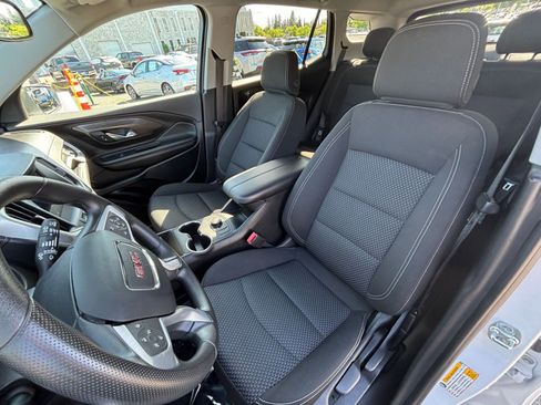 Used 2024 GMC Terrain SLE image 35