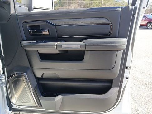 Used 2025 RAM 3500 Limited image 40