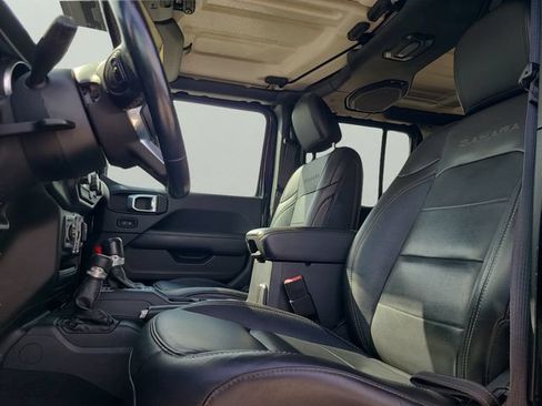 Used 2020 Jeep Wrangler Unlimited Sahara AWD/4WD image 21