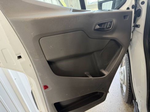 Used 2022 Ford Transit 250 148 High Roof AWD image 22