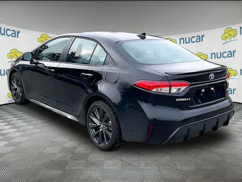 Used 2026 Toyota Corolla SE image 3