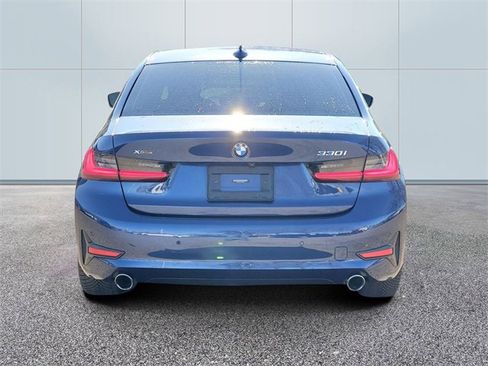 Used 2020 BMW 330i xDrive Sedan w/ Driving Assistance Package image 5
