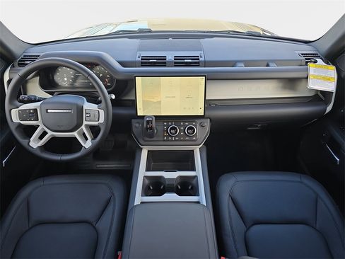 New 2026 Land Rover Defender 110 X-Dynamic SE image 9