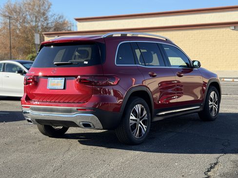 New 2026 Mercedes-Benz GLB 250 image 7