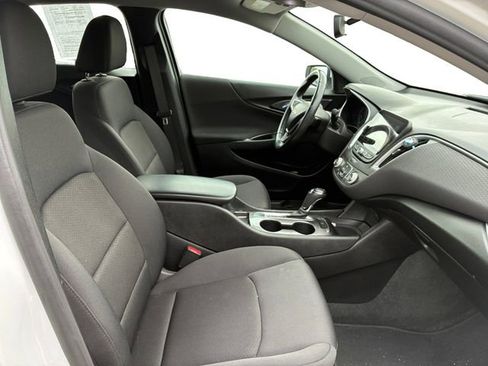 Used 2020 Chevrolet Malibu RS FWD image 12