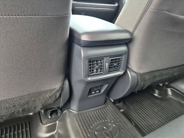 Used 2024 Toyota RAV4 SE w/ Convenience Package AWD/4WD image 26