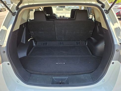 Used 2012 Nissan Rogue S w/ Special Edition Pkg FWD image 15