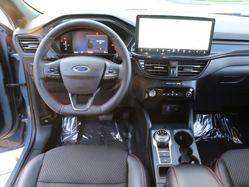 Used 2025 Ford Escape ST-Line w/ Equipment Group 301A FWD image 17