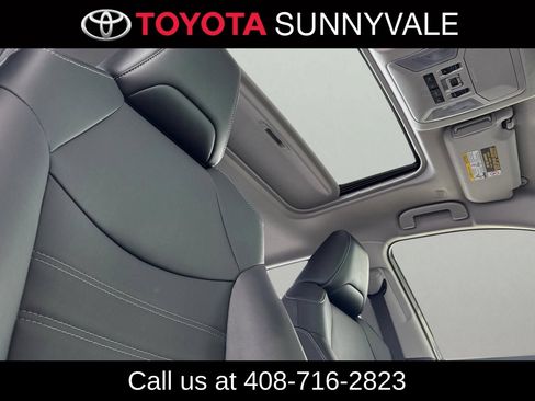 Used 2023 Toyota RAV4 XLE Premium AWD/4WD image 22