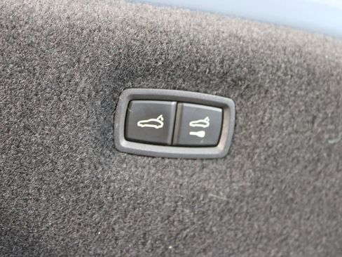 Used 2023 Audi e-tron GT Premium Plus image 37