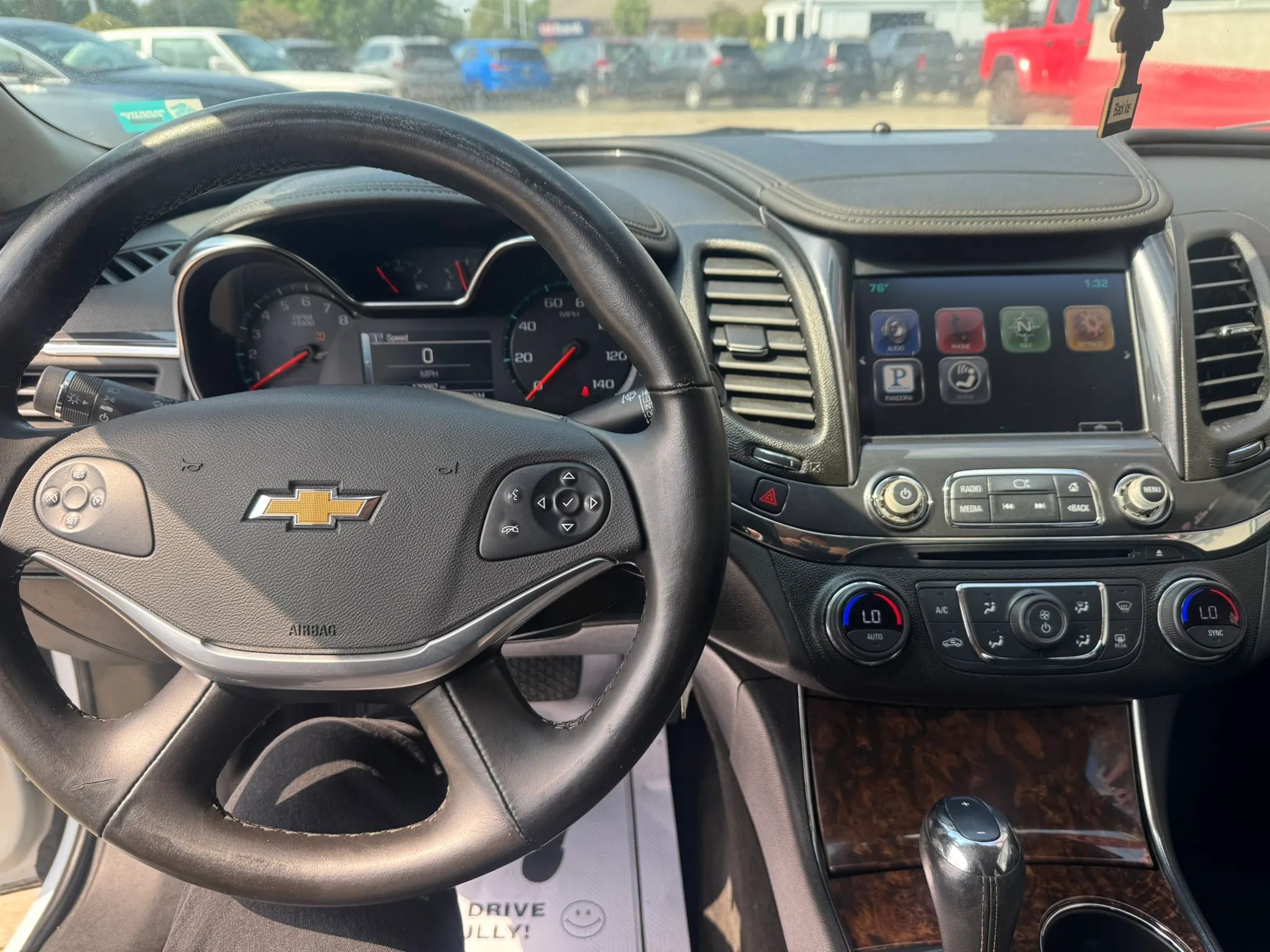 Used 2014 Chevrolet Impala LT FWD image 11