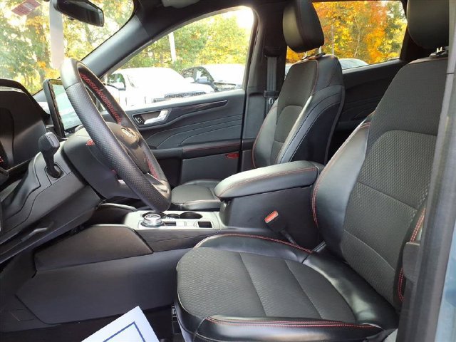 Used 2023 Ford Escape ST-Line w/ Tech Pack #1 AWD/4WD image 16