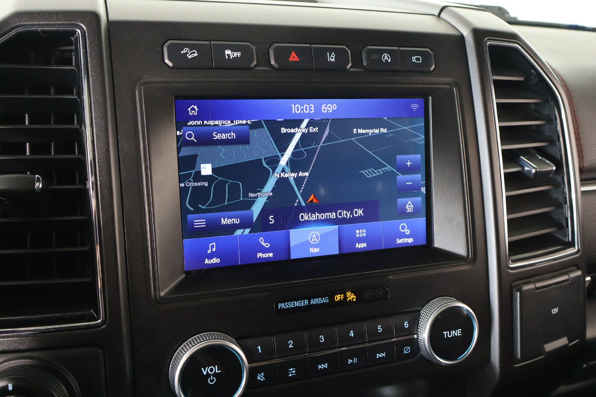 Used 2021 Ford Expedition Limited AWD/4WD image 7