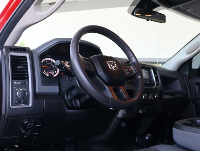 Used 2018 RAM 2500 Tradesman w/ Chrome Appearance Group AWD/4WD image 17