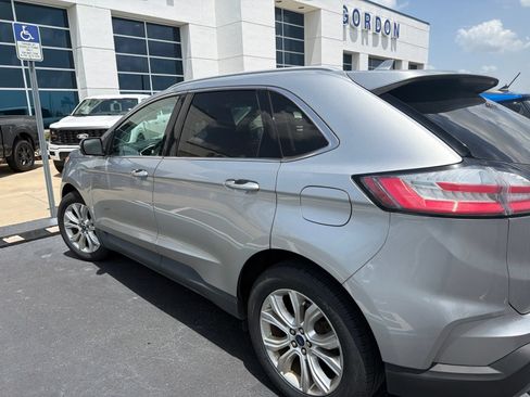 Used 2020 Ford Edge Titanium FWD image 6