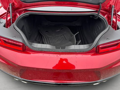 Used 2018 Chevrolet Camaro SS image 19