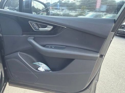 Used 2017 Audi Q7 3.0T Premium Plus AWD/4WD image 5