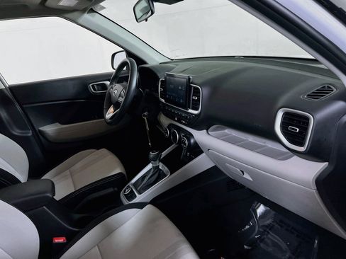 Used 2023 Hyundai Venue SEL FWD image 27