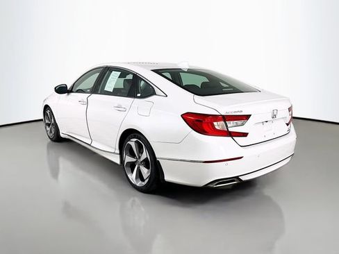 Used 2020 Honda Accord Touring image 5