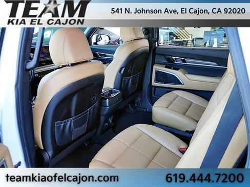 Certified 2022 Kia Telluride SX w/ Towing Package FWD image 22