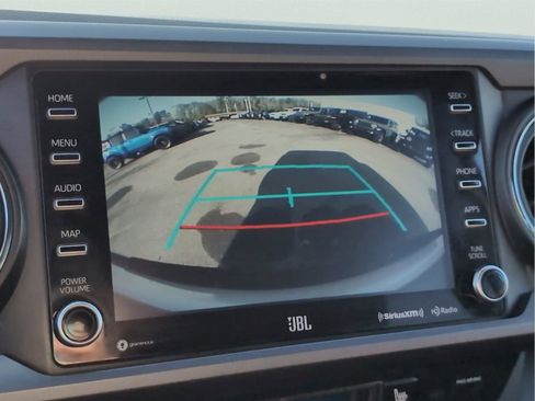 Used 2020 Toyota Tacoma TRD Off-Road w/ TRD Premium Off Road Package image 18