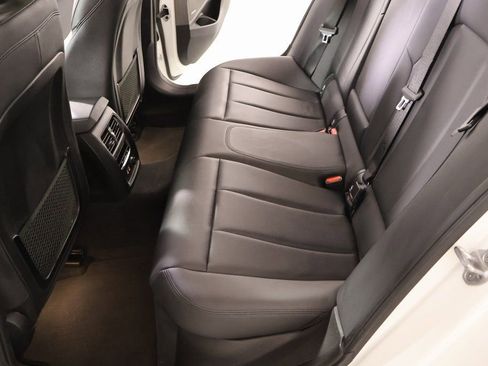 Used 2021 BMW 330e w/ Convenience Package image 13