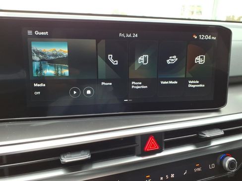 New 2026 Kia Sorento S FWD image 16