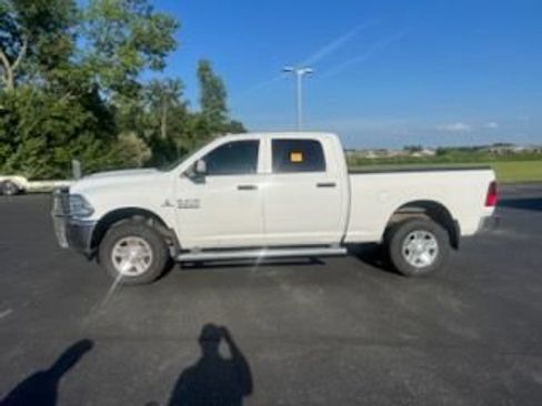 Used 2017 RAM 3500 Tradesman w/ Chrome Appearance Group AWD/4WD image 2