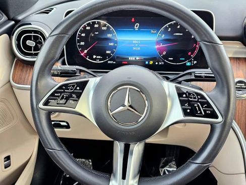 Used 2023 Mercedes-Benz C 300 C 300 image 32