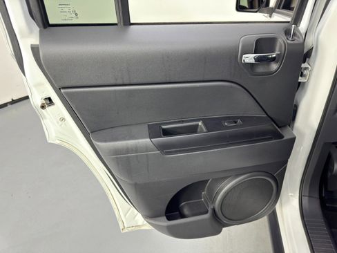 Used 2015 Jeep Patriot Sport w/ Power Value Group image 31