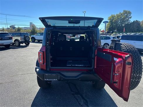 New 2025 Ford Bronco Badlands image 11