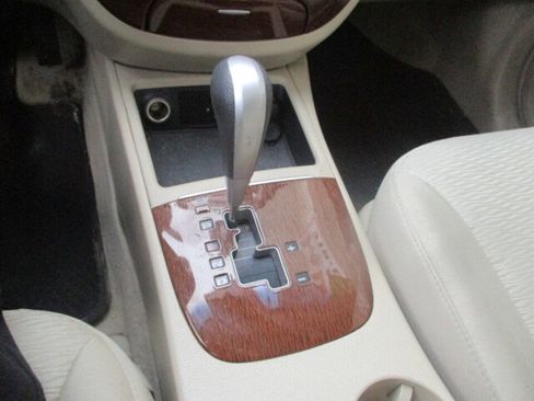 Used 2009 Hyundai Santa Fe GLS image 29