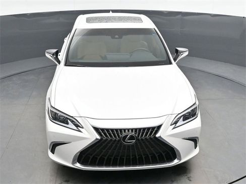 Certified 2024 Lexus ES 350 w/ Premium Package image 40