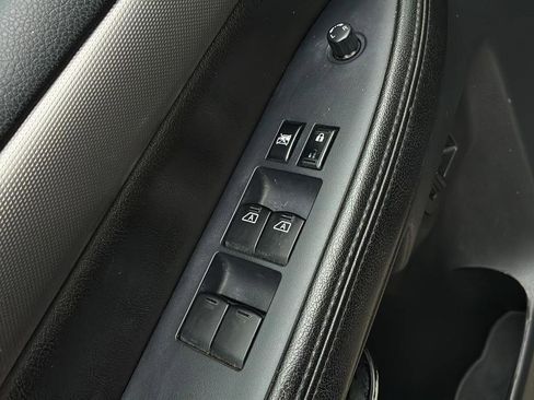 Used 2014 Nissan Armada SV RWD image 10