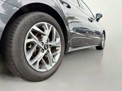 Used 2020 Hyundai Sonata SEL w/ Cargo Package FWD image 7