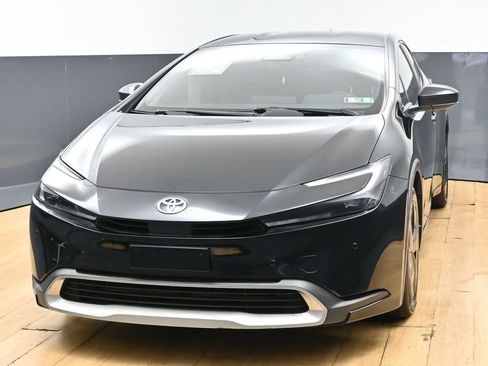 Used 2023 Toyota Prius Prime FWD image 5
