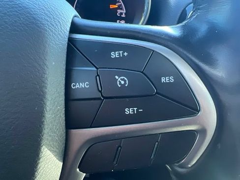 Certified 2021 Jeep Grand Cherokee Laredo X AWD/4WD image 23