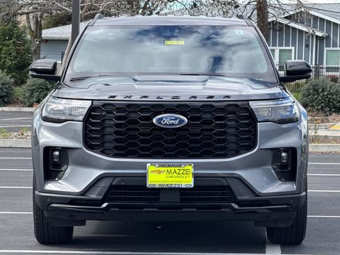 Used 2025 Ford Explorer ST-Line AWD/4WD image 7