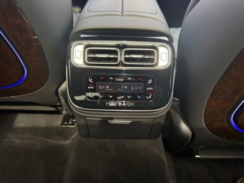 Used 2024 Mercedes-Benz Maybach S 580 4MATIC image 22