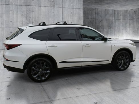 Used 2023 Acura MDX A-Spec image 5