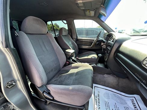 Used 2001 Nissan Pathfinder SE RWD image 14